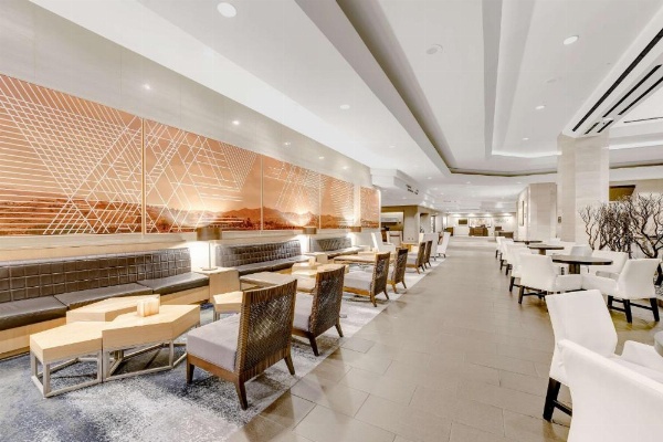 Hilton Anaheim image 11