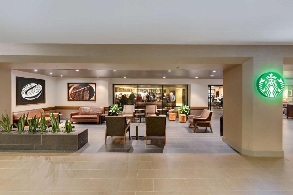 Hilton Anaheim image 13